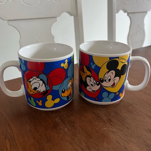 Vintage Disney character mugs - Picture 2 of 7